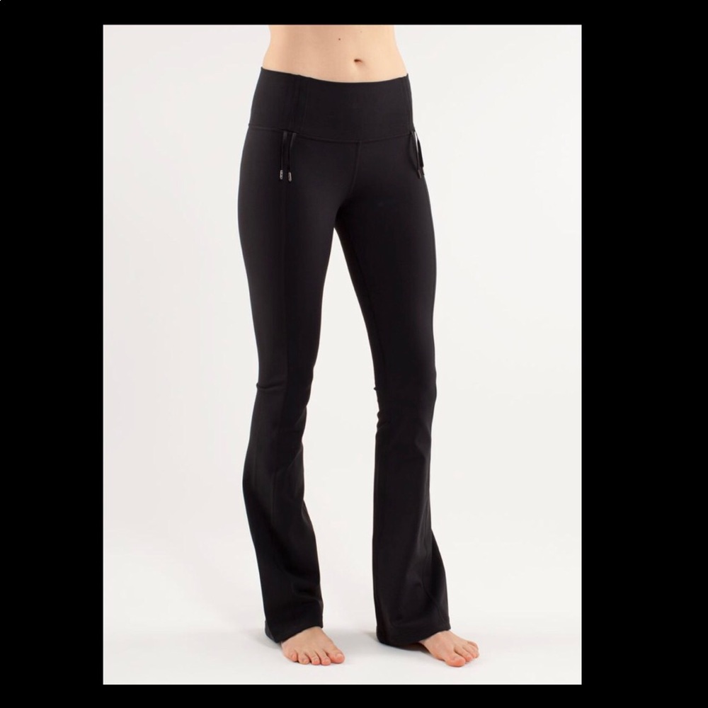 ISO Lululemon Flare Recognition Pants sz4 Black